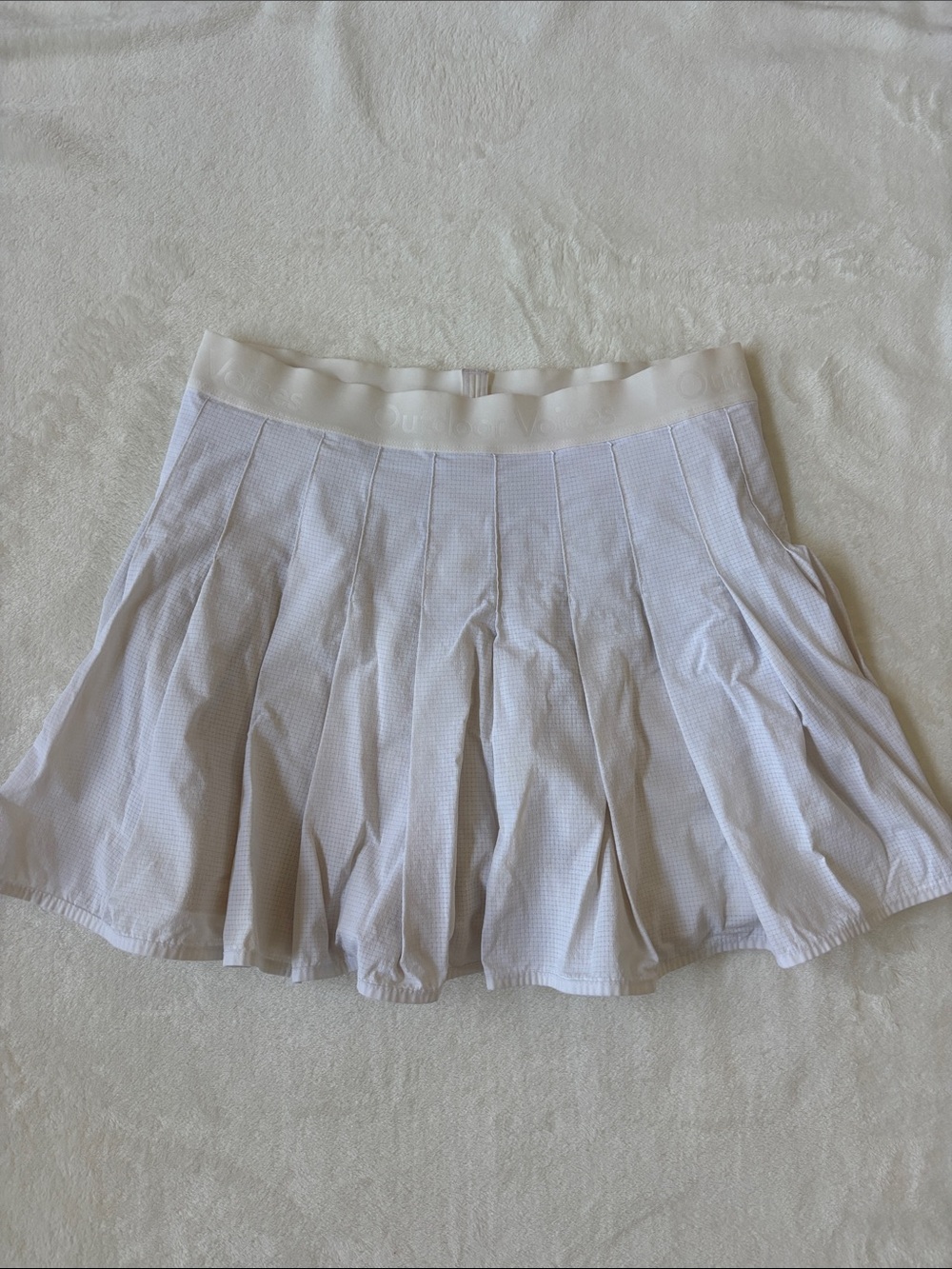 Outdoor Voices Pleated White and Cream Mini Tennis Golf Athletic Skirt